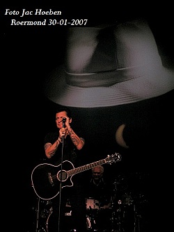 Golden Earring show photo January 30, 2007 Roermond - Theaterhotel Oranjerie photo Jac Hoeben